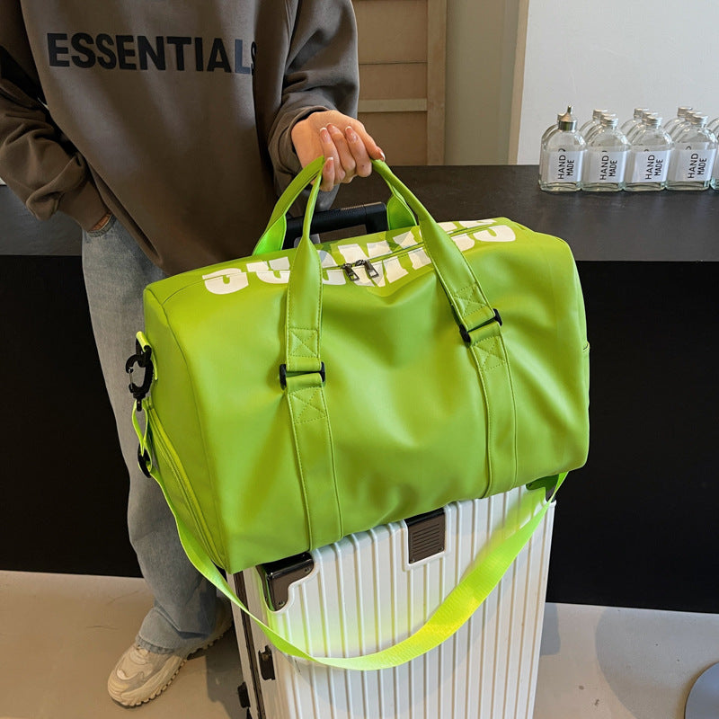 Sporty Travel Bag With Spacious Interior Compartment And Durable Material Bowlift