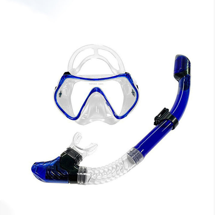 Snorkel mask with secure and comfortable mouthpiece Bowlift
