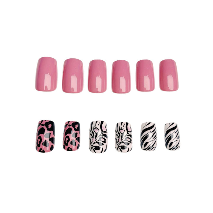 Fashionable animal motif artificial nails Bowlift