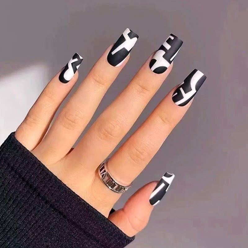 Fashionable artificial nails Bowlift