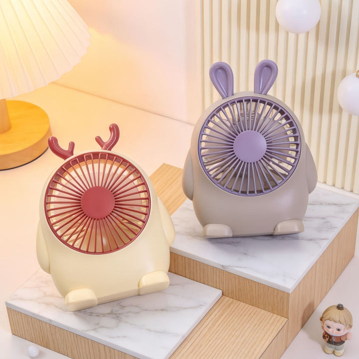 Ladies portable hand fan with playful moose design Bowlift
