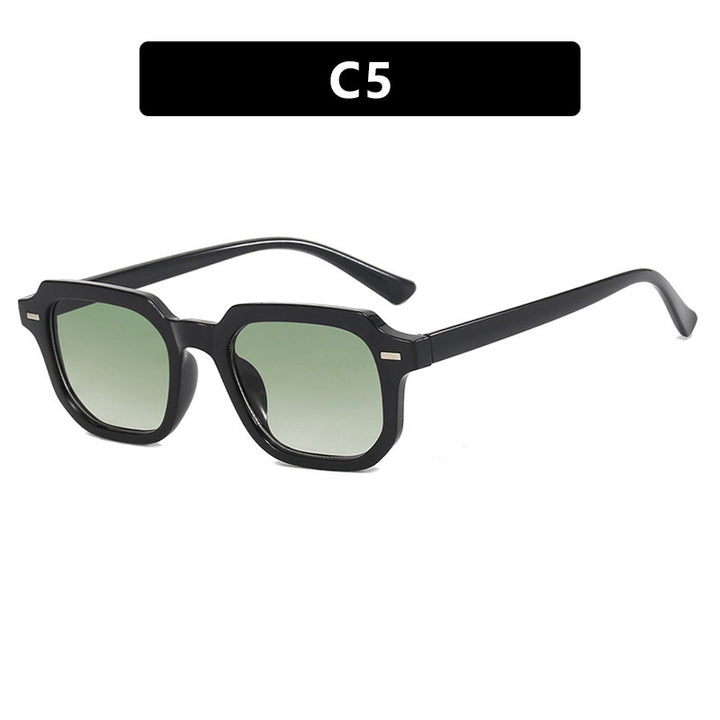 Ladies stylish sunglasses in striking, geometric design Bowlift