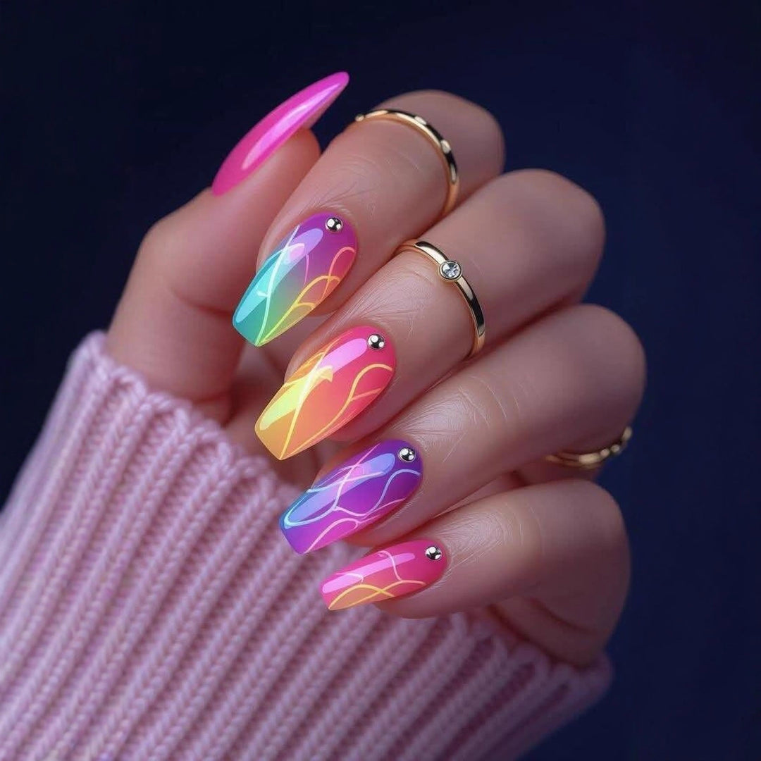 Artificial nails with floral 3D applications Bowlift