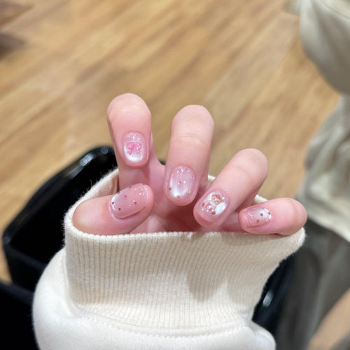Artificial Nail Art Tips with Romantic Designs Bowlift