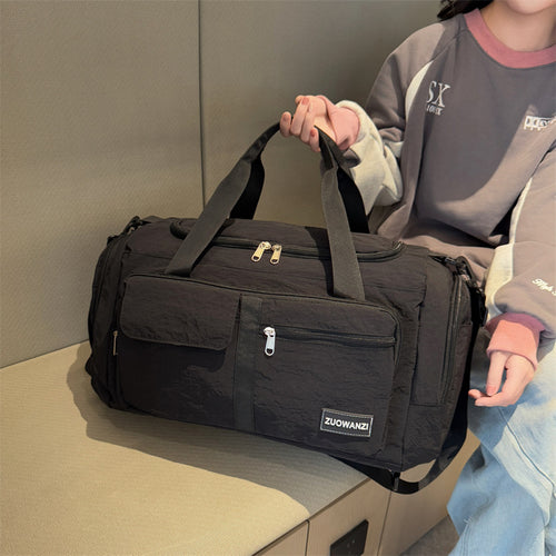 Sporty Travel Bag With Practical Storage Solutions Bowlift
