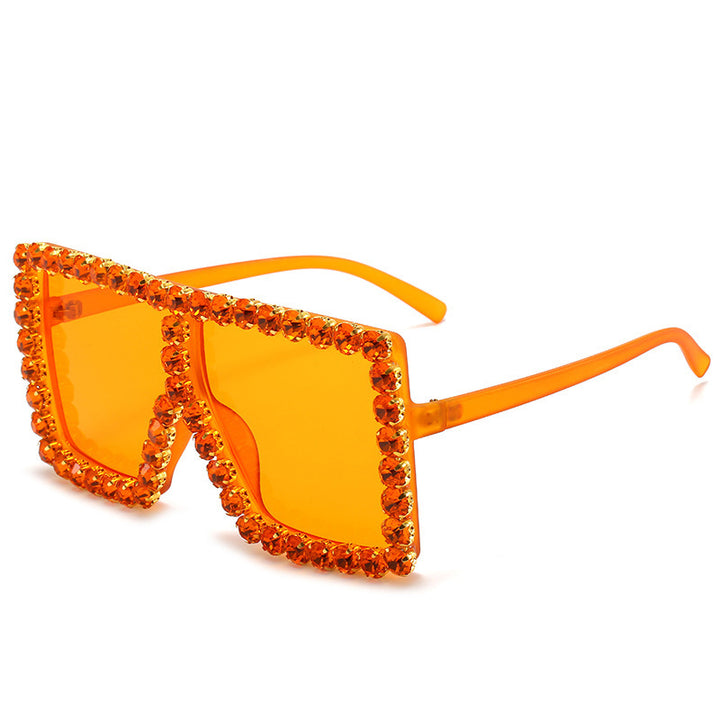 Women's fashionable sunglasses with rhinestone embellishment Bowlift