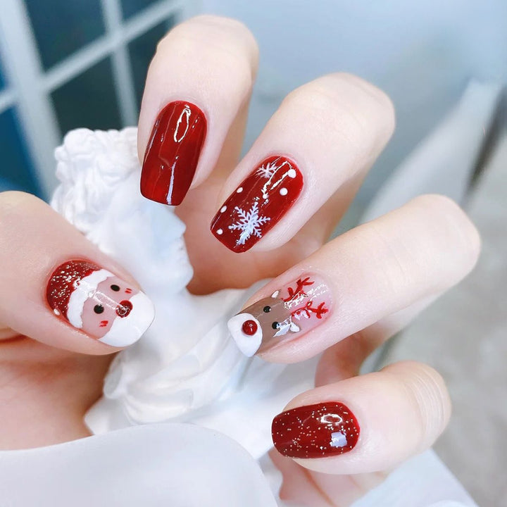 Decorative Press-On Nail Art Set with Elegant Floral and Shimmer Design Bowlift