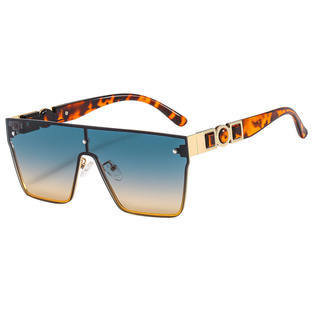Women's oversized transparent sunglasses with fashionable frame Bowlift