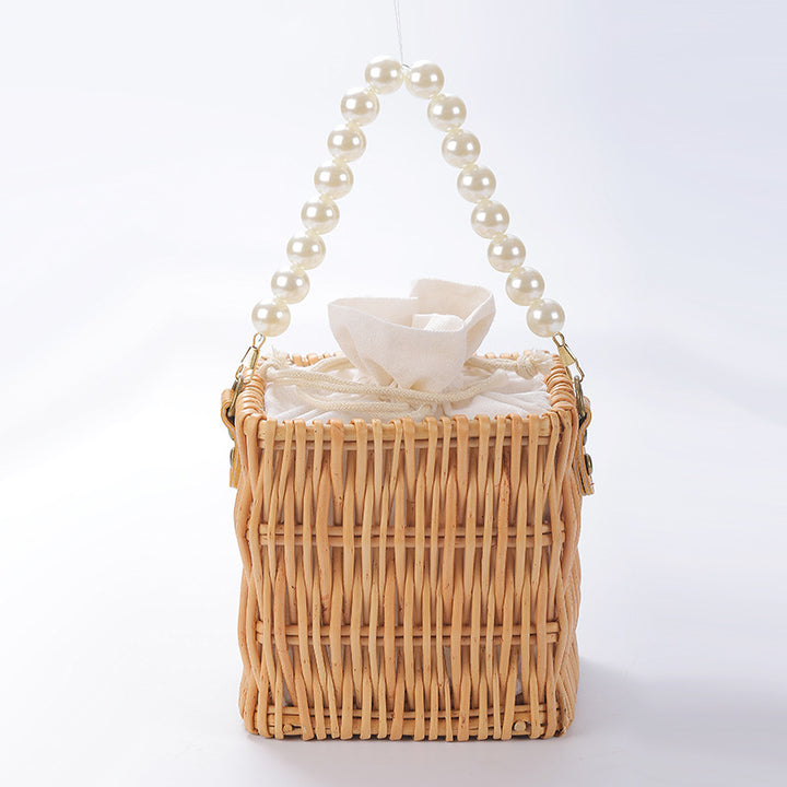 Elegant Picnic Basket Bowlift