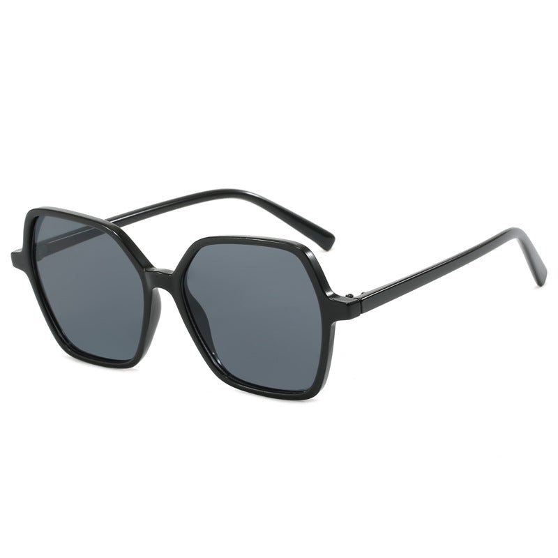 Women's oversized sunglasses in fascinating design Bowlift