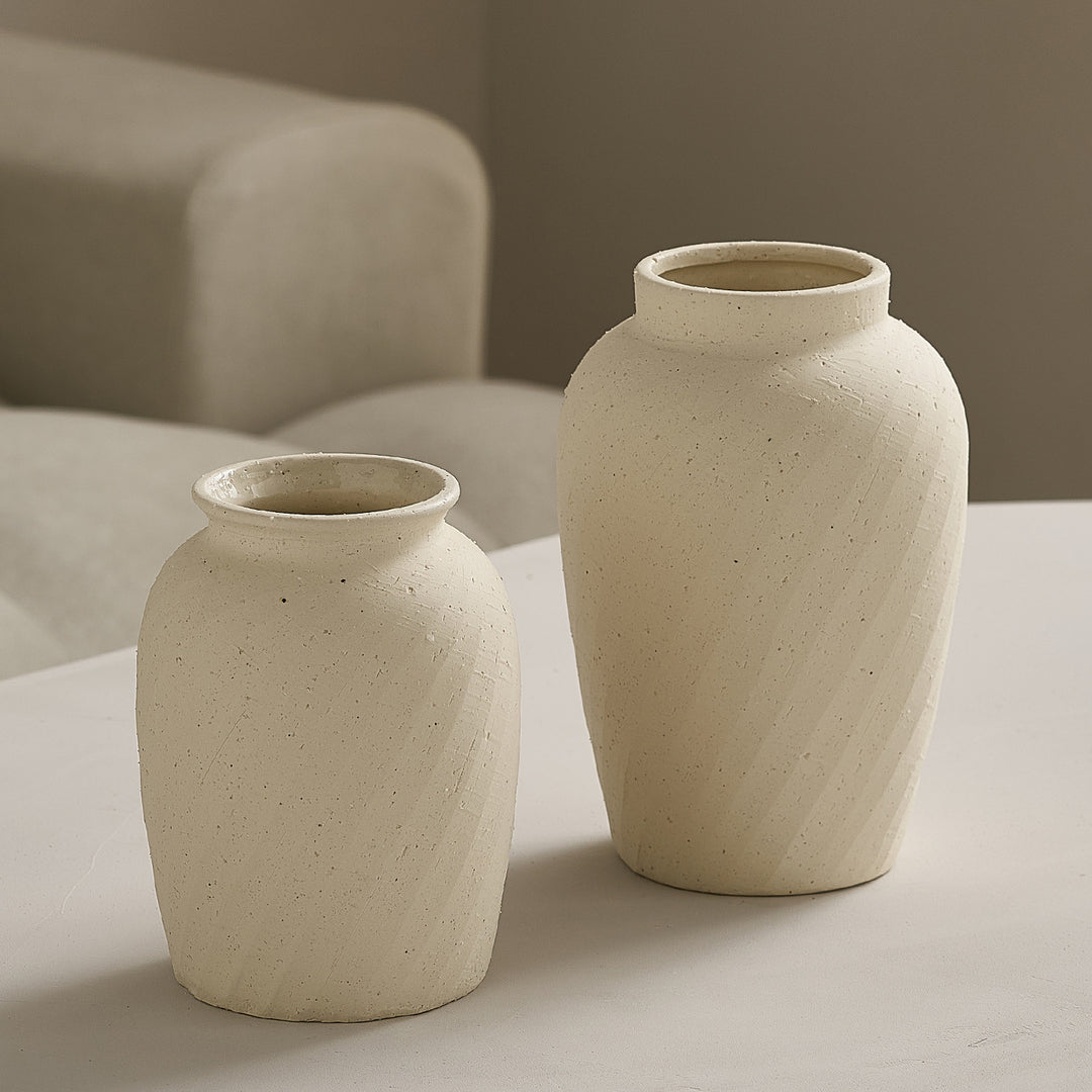 Elegant and modern ceramic vase Bowlift