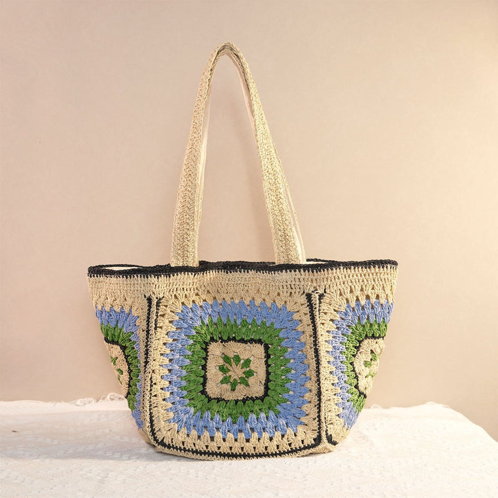 Shoulder bag with unique granny square design Bowlift