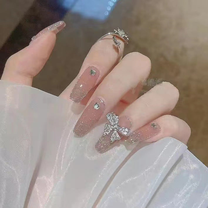 Trendy Stiletto Nails Bowlift