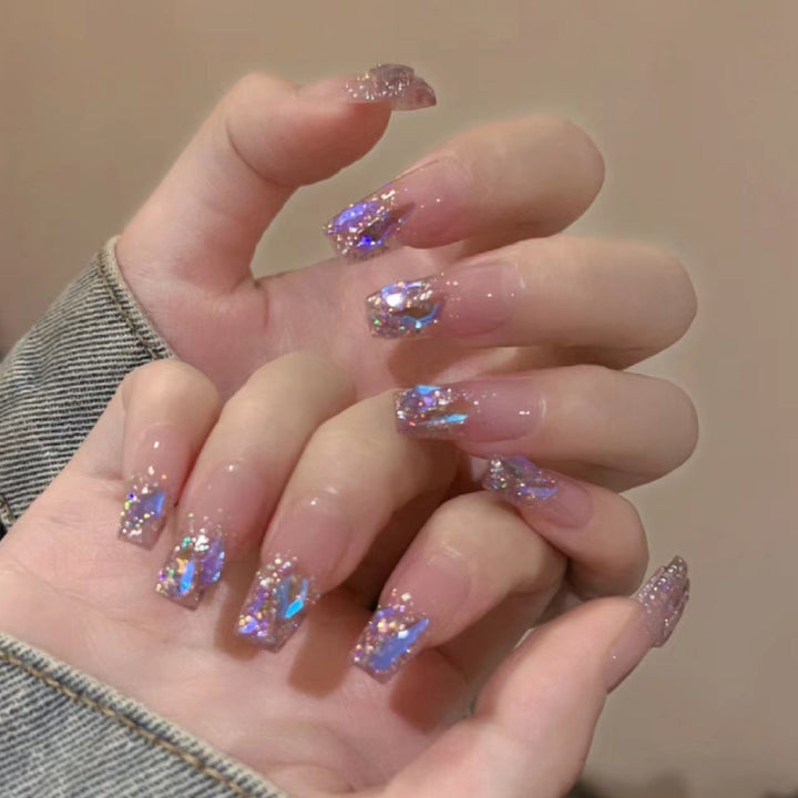 Artificial nail set with glamorous glitter accents and elegant elements Bowlift