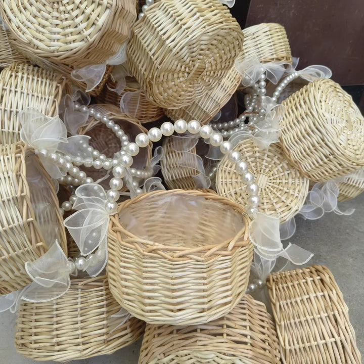 Women Decorative Basket with Pearl System and Delicate Ribbons Bowlift