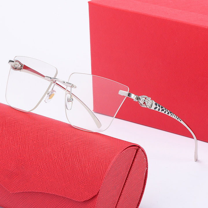Women's Geometric Sunglasses with Elegant Gold-Colored Detail Bowlift