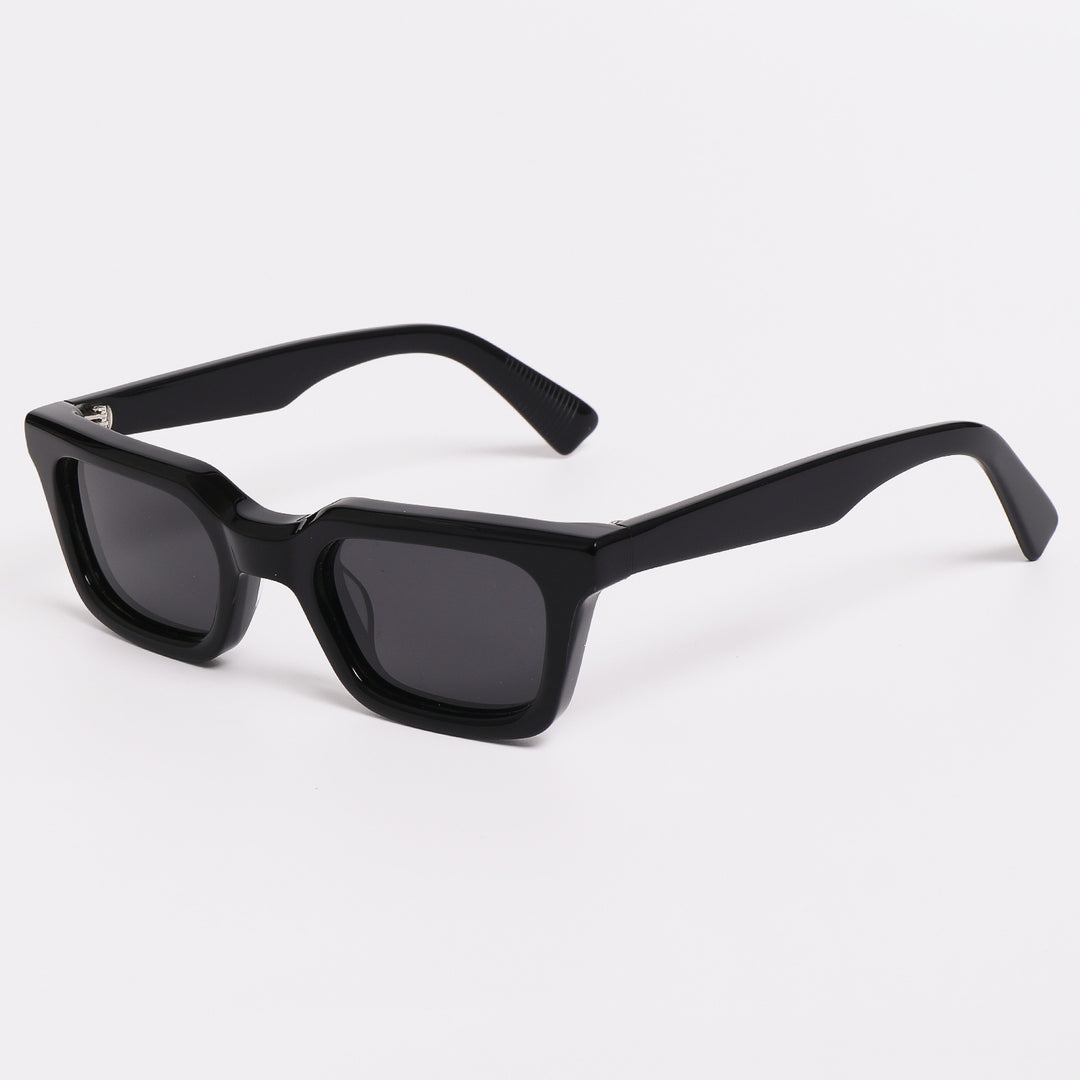 Ladies stylish sunglasses in modern square design with polarized lenses Bowlift