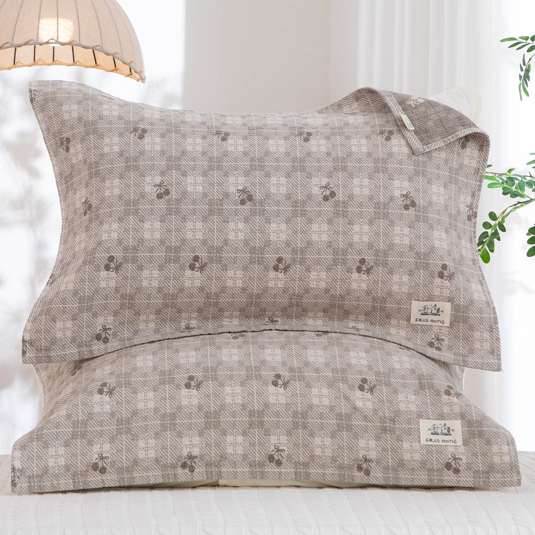 Women's pillowcase with modern checkered pattern Bowlift