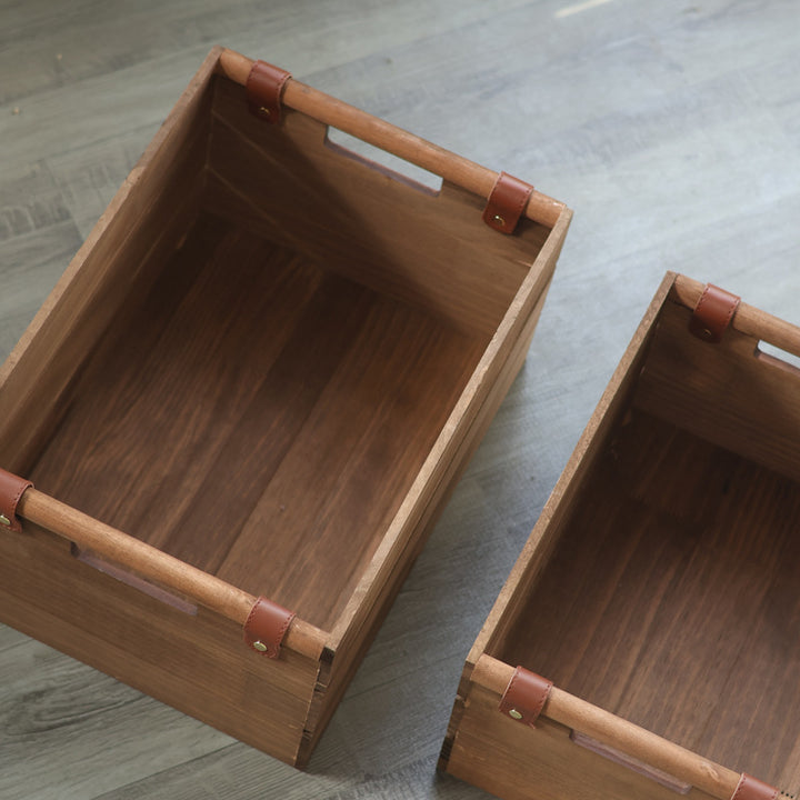 Elegant storage basket made of solid wood Bowlift
