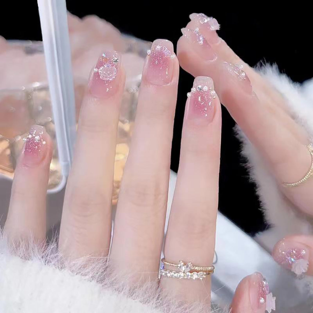 Festive Holiday Themed Press-On Nail Art Bowlift