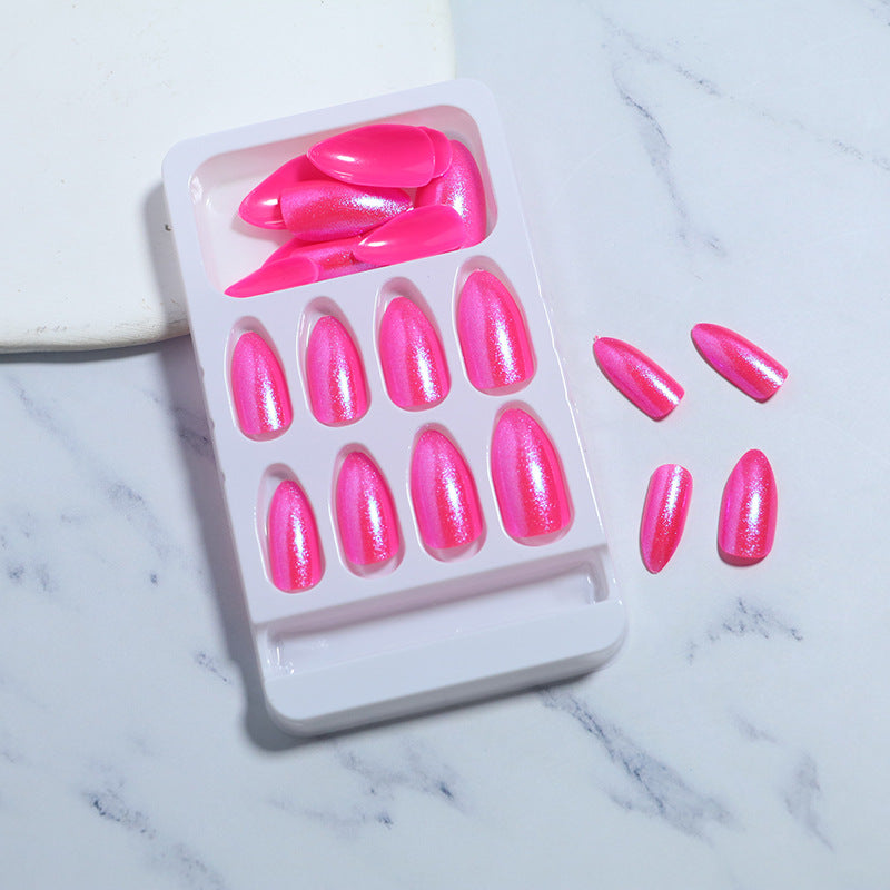 Glossy Press-On Nail Set with Iridescent Shine Bowlift