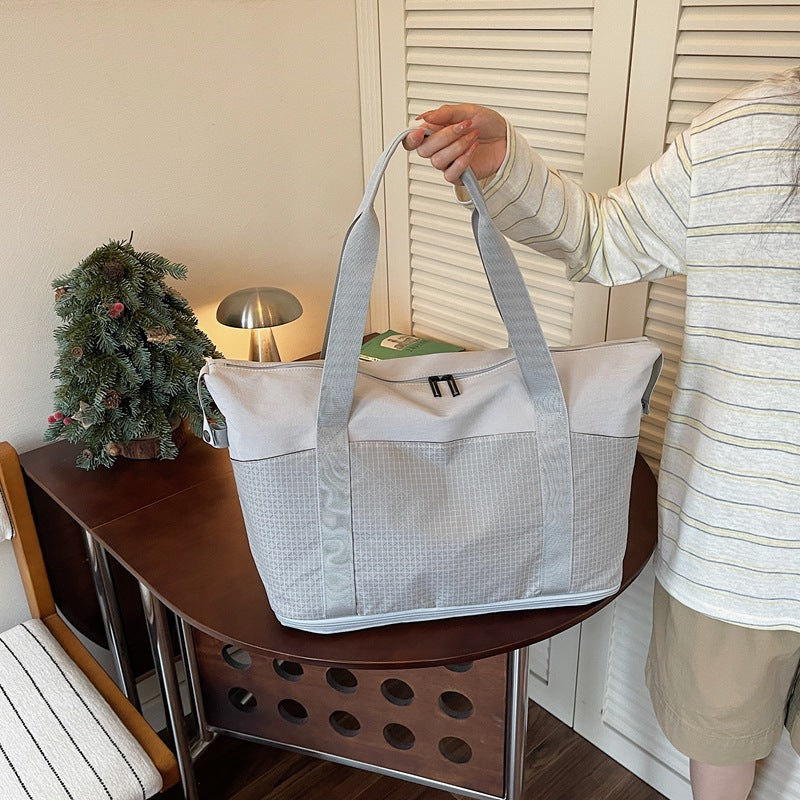 Multifunctional Tote Bag With Padded Main Compartment Bowlift