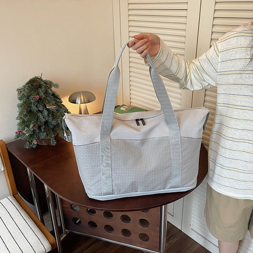 Multifunctional Tote Bag With Padded Main Compartment Bowlift