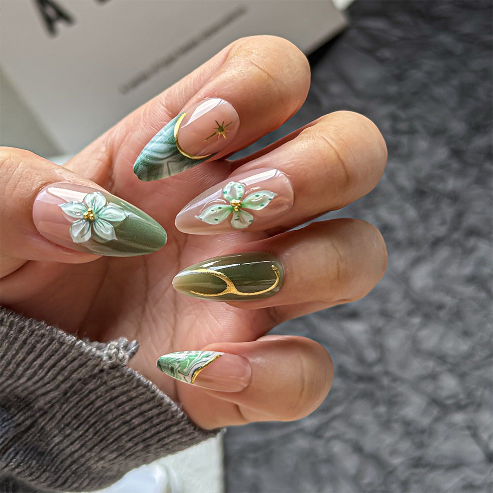 Elegant Floral-Detail Press-On Nails Bowlift