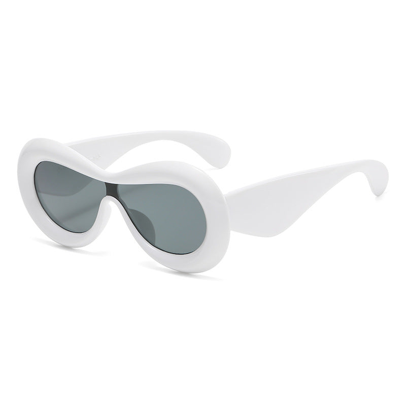 Women's fashionable oversized sunglasses in extravagant design Bowlift