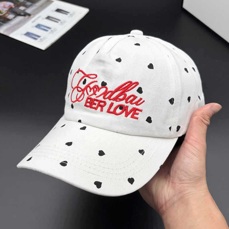 Women's Playful Heart-Patterned Adjustable Cap Bowlift