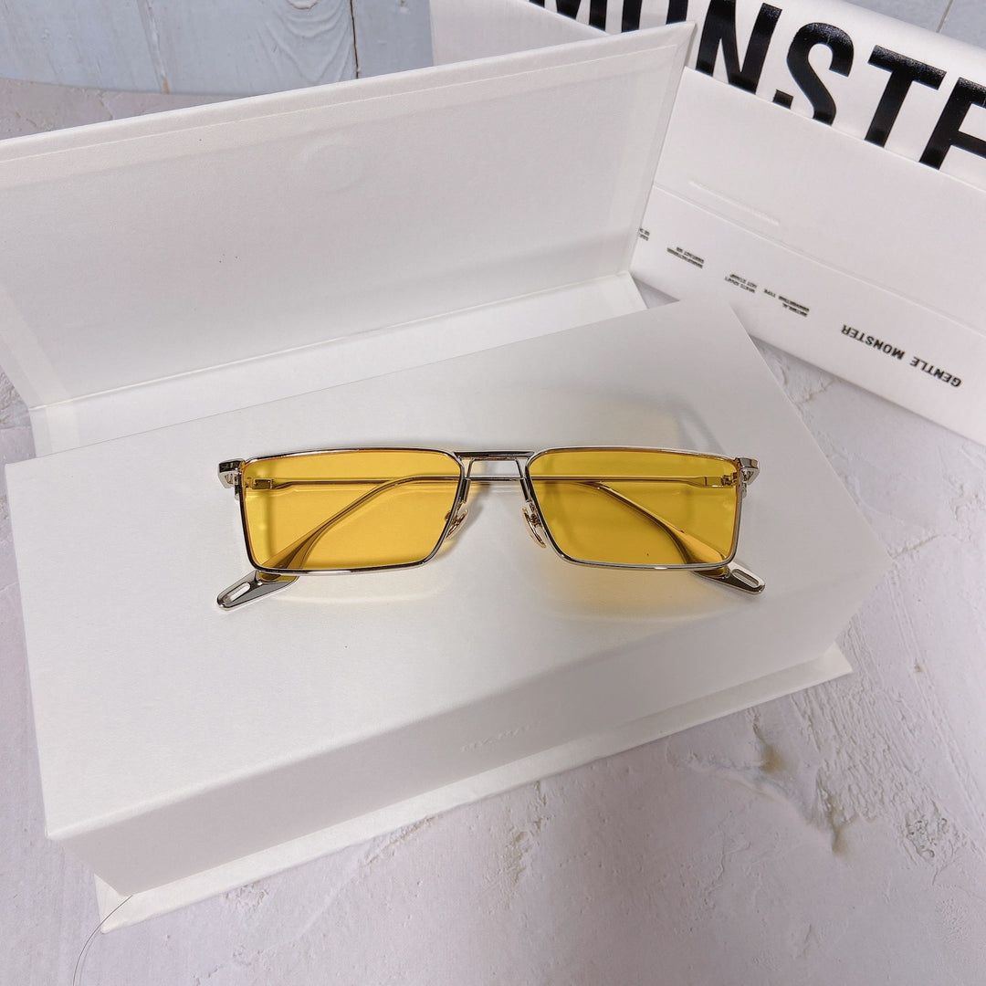 Fashionable sunglasses with rectangular metal frame Bowlift