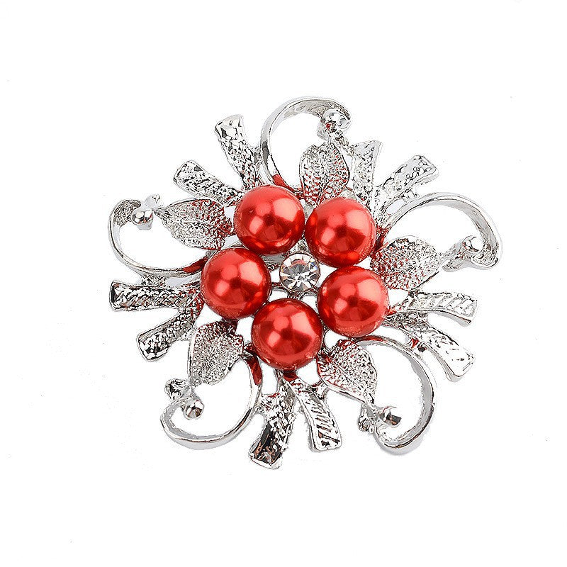 Glamorous brooch with pearl set Bowlift