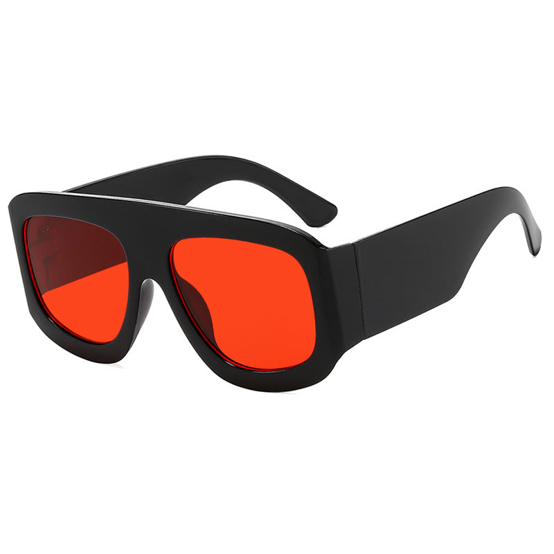 Women's fashionable oversized sunglasses with distinctive design Bowlift