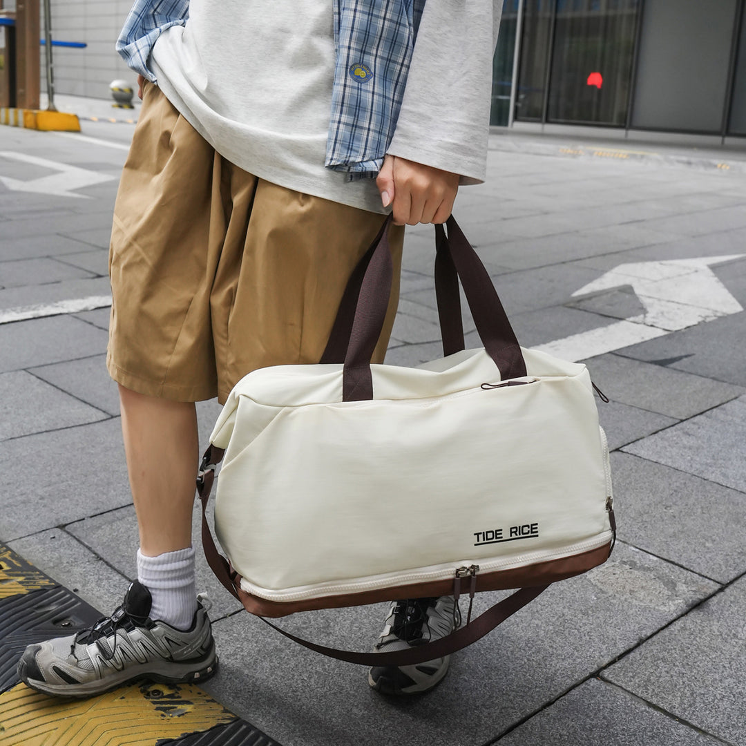 Sporty Travel Bag With Several Functional Compartments Bowlift
