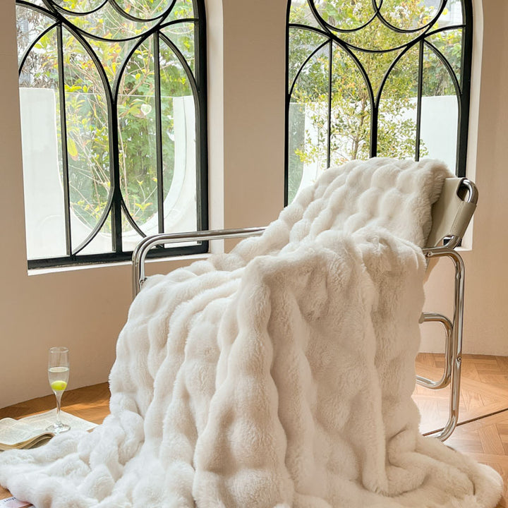 Ladies Snuggle Blanket Bowlift