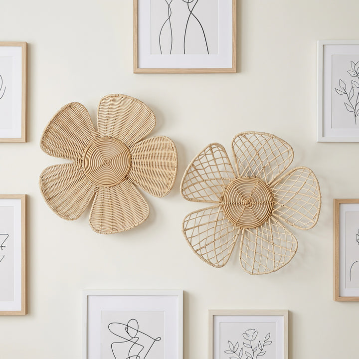 Wall decoration made of braided material Bowlift
