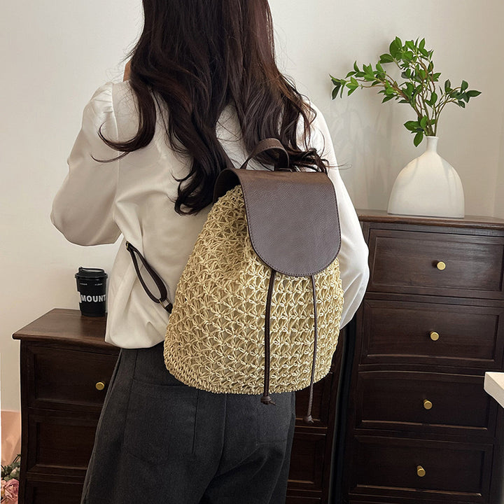 Braided shoulder bag with leather flap Bowlift
