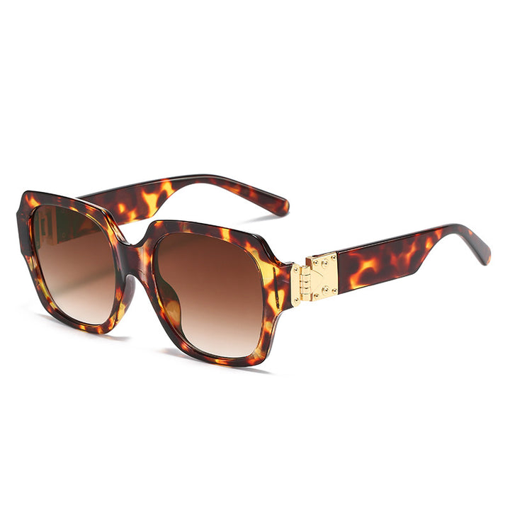 Women's fashionable oversized sunglasses with luxurious metal elements Bowlift