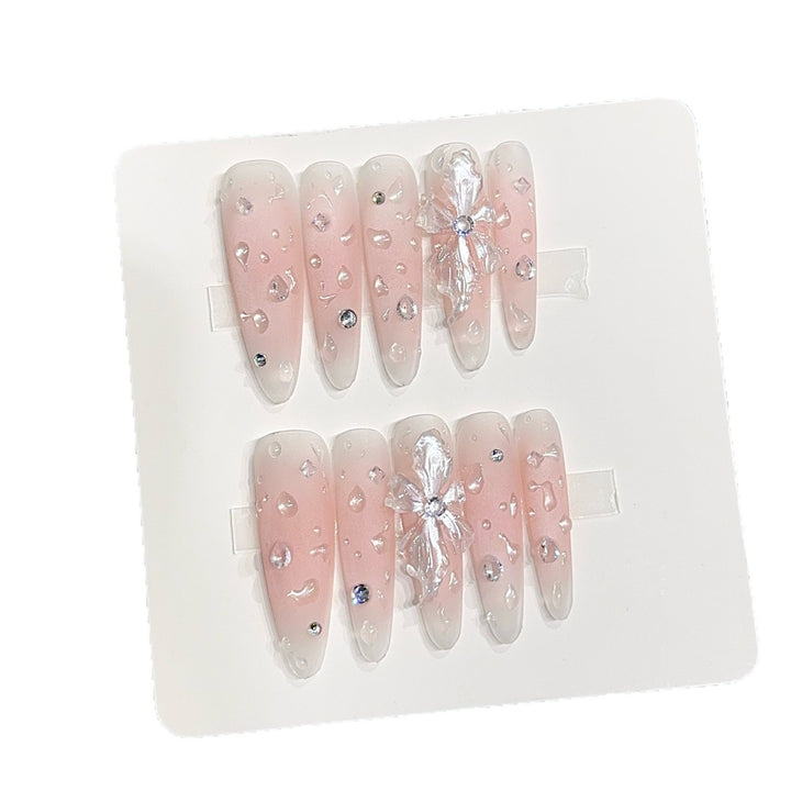 Glamorous artificial nails with sparkling accents Bowlift