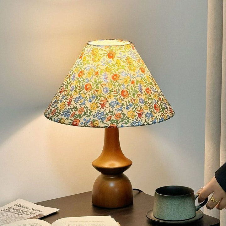 Stylish Floral Patterned Table Lamp