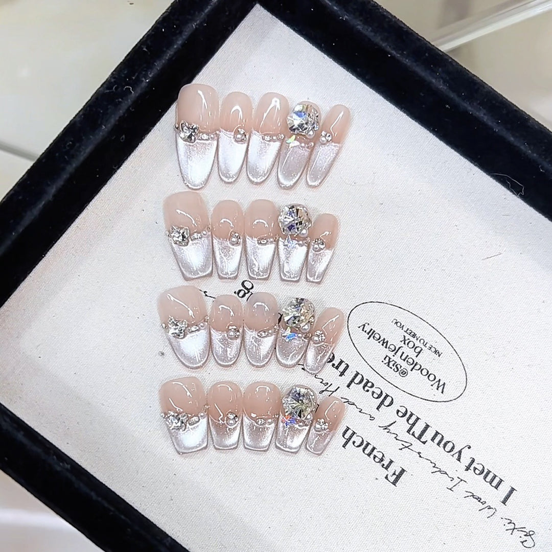 Artificial Nail Art Bowlift