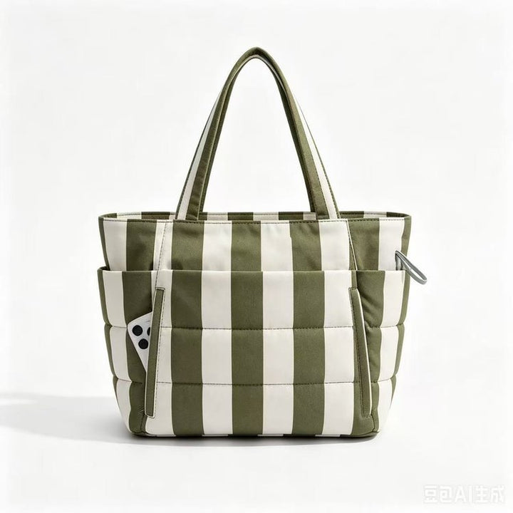 Outdoor-Suitable Carrying Bag with Insulated Interior Compartment Bowlift