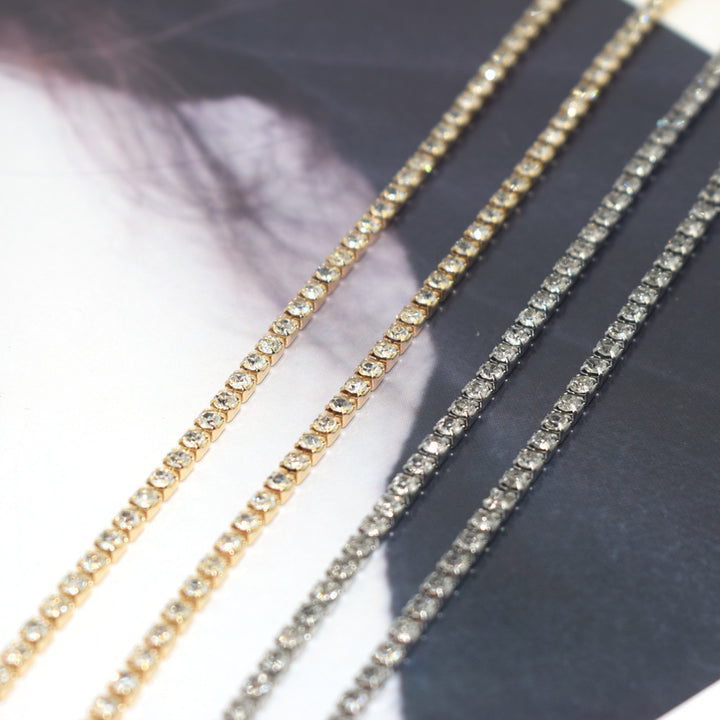 Decorative Rhinestone Eyewear Chain Bowlift