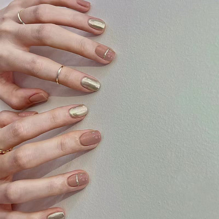 Trendy Stiletto Nails Bowlift