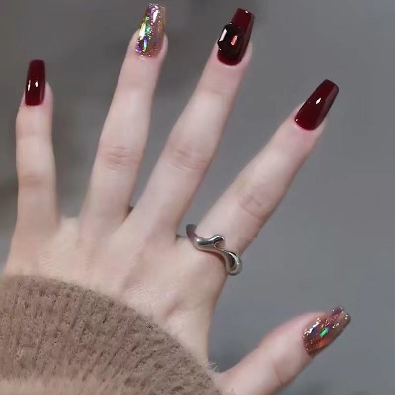 Glamorous artificial nails with crystal elements Bowlift