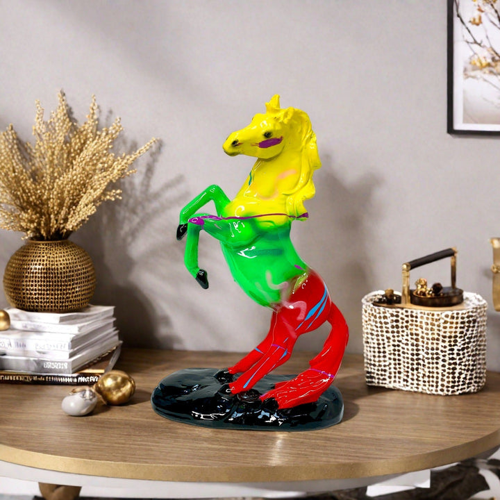 Artistic horse figurine in modern design Bowlift