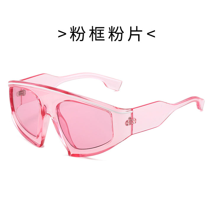 Ladies Sporty Sunglasses with Stylish Frame and Large Lenses Bowlift