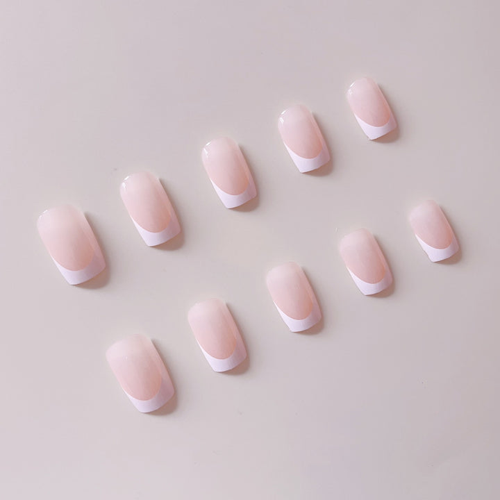 Artificial nail set with elegant French design and high-gloss finish Bowlift