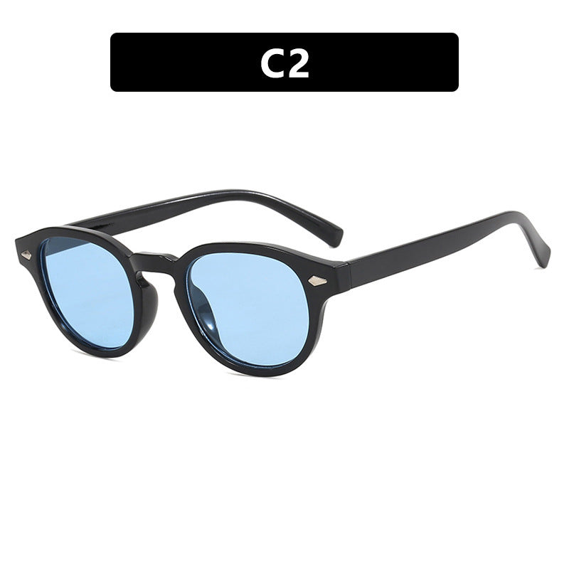 Ladies fashionable sunglasses in elegant style Bowlift