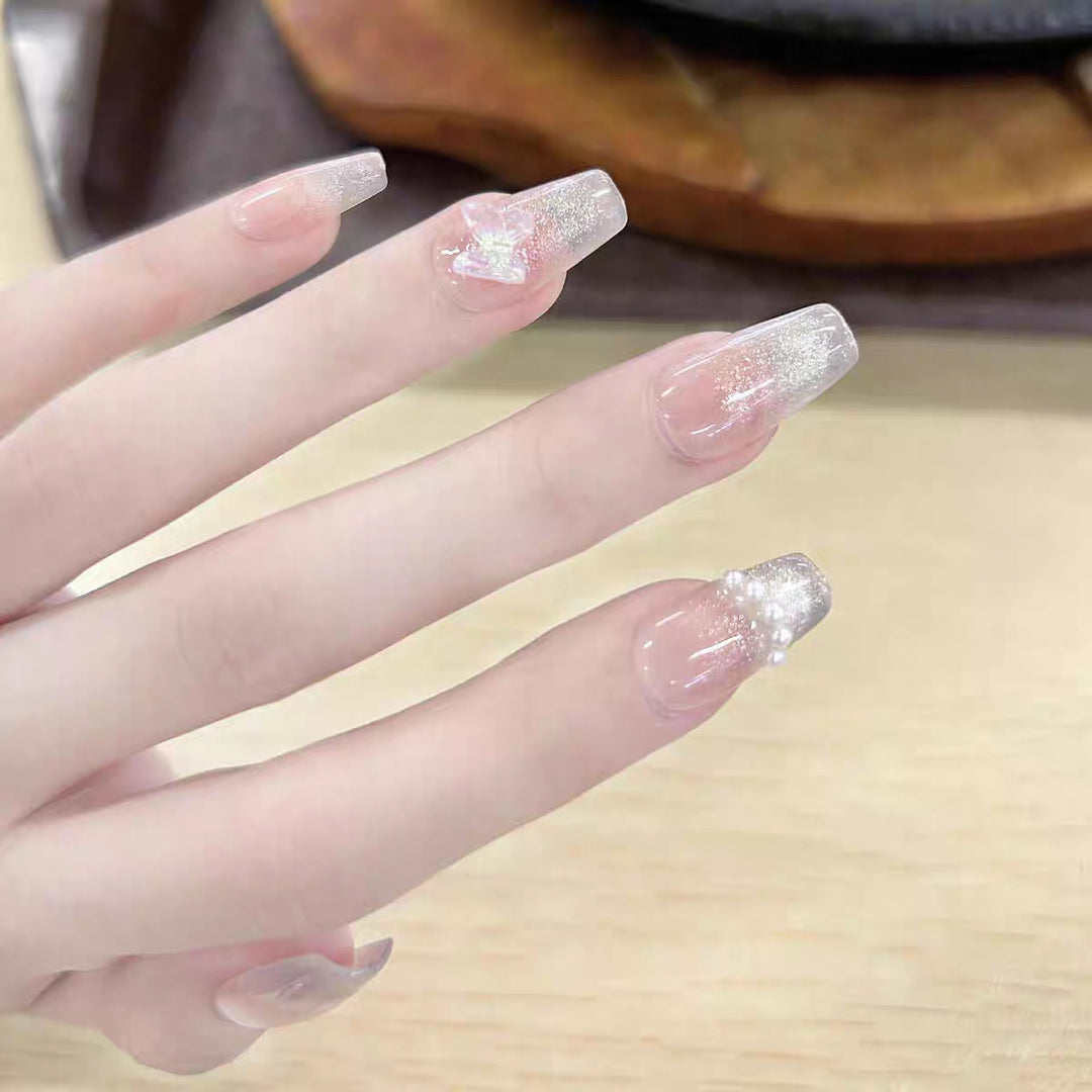 Fashionable Artificial Nails Bowlift